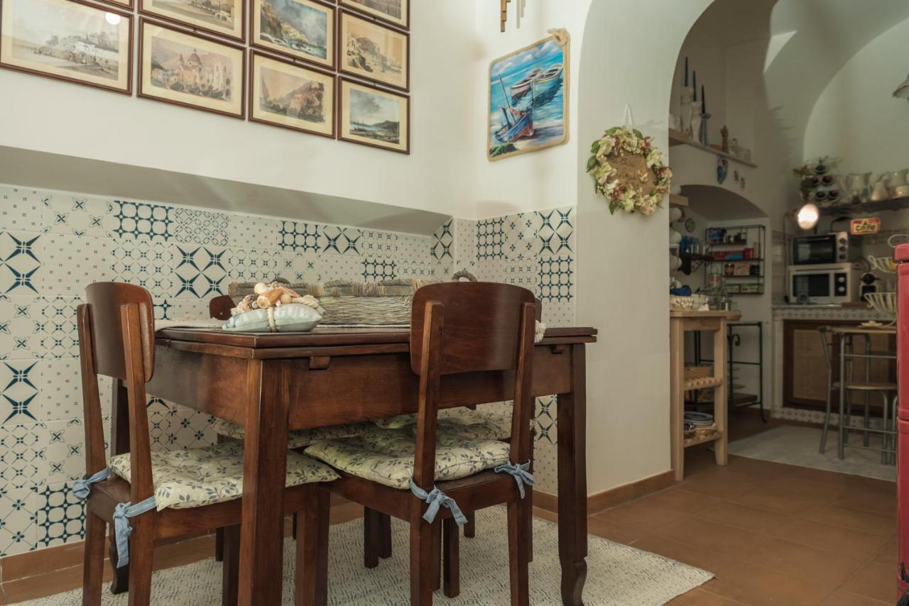 La Casa Degli Angeli Bed and Breakfast Salerno Eksteriør billede